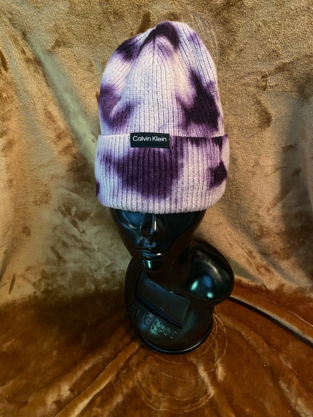 Calvin Klein Lavender and Dark Purple Tie-Dye Beanie Unisex Brand New never worn